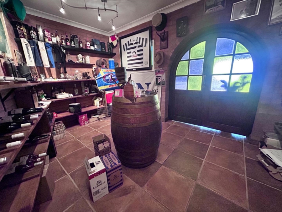 4 Bedroom Property for Sale in Jeffreys Bay Central Eastern Cape